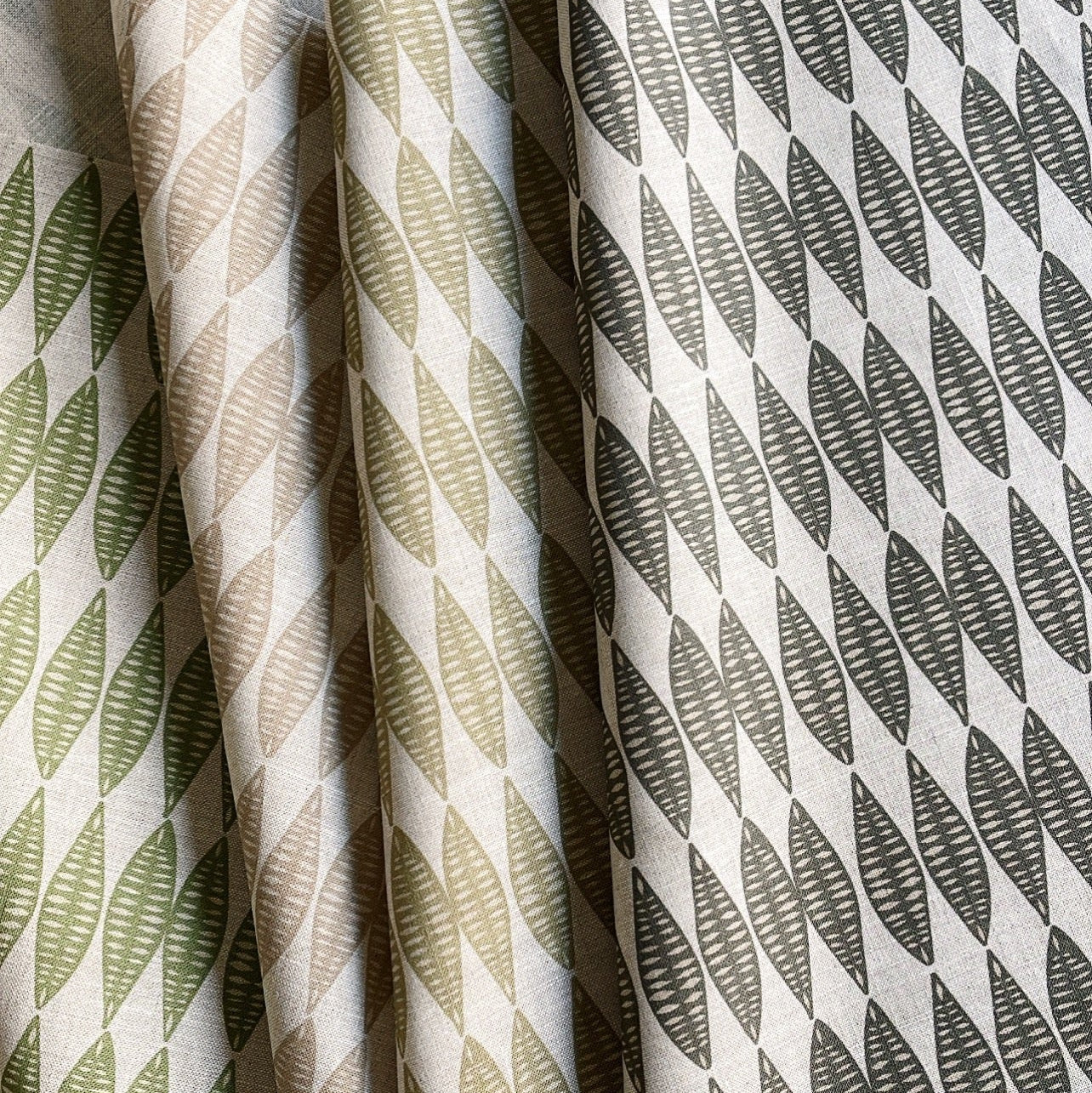 Leaflette fabric in Peppercorn styled by Emily Daws – cozy countryside look for floral curtains or cushions