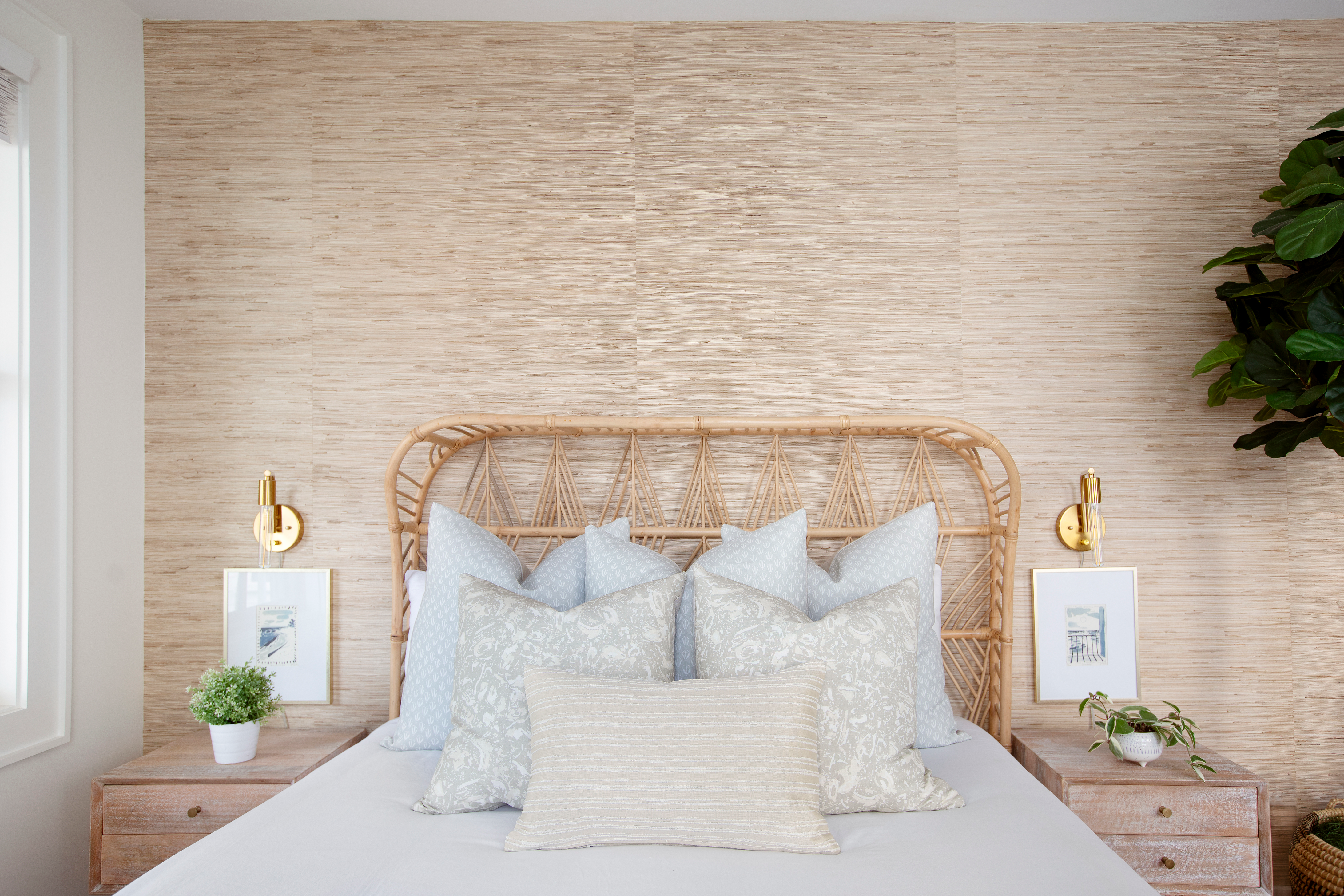 River Reef Pillow in Marble