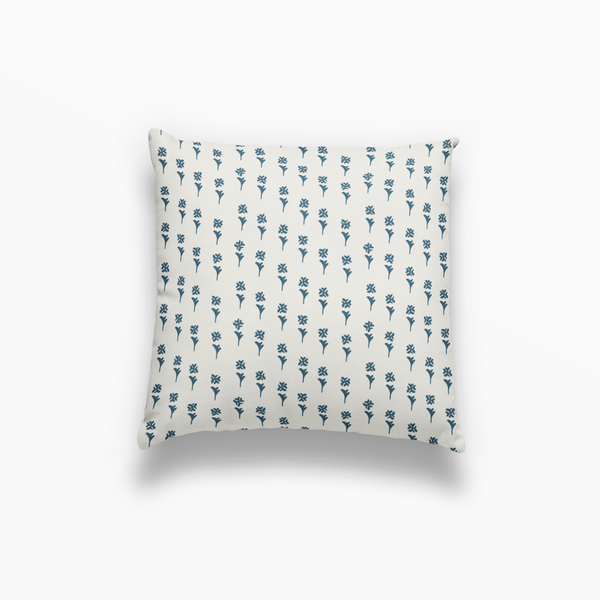 Daffodil Pillow in Delft Blue